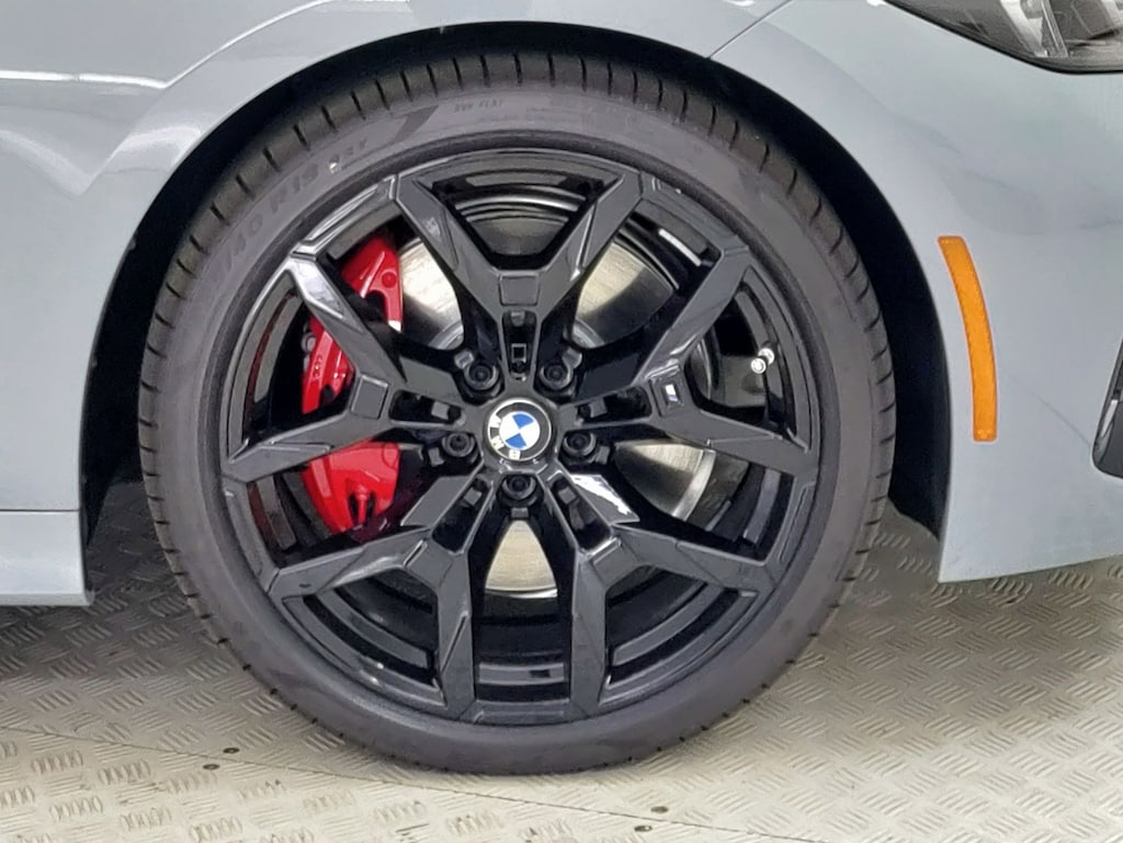 New 2026 BMW 330i Sedan