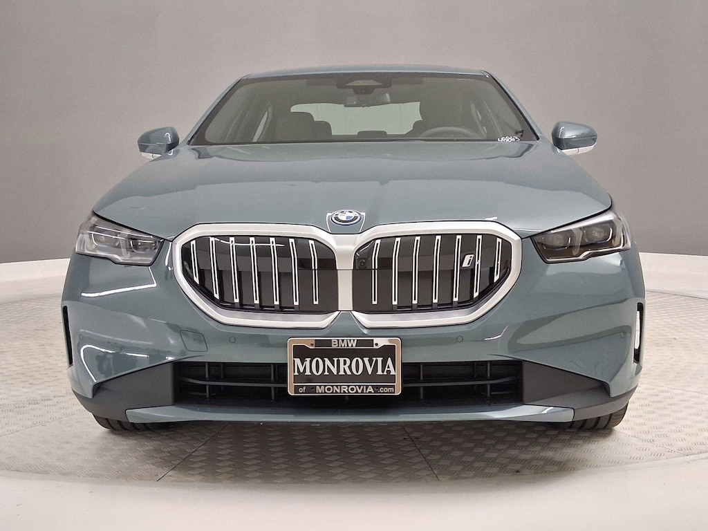 New 2026 BMW i5 eDrive40 Sedan