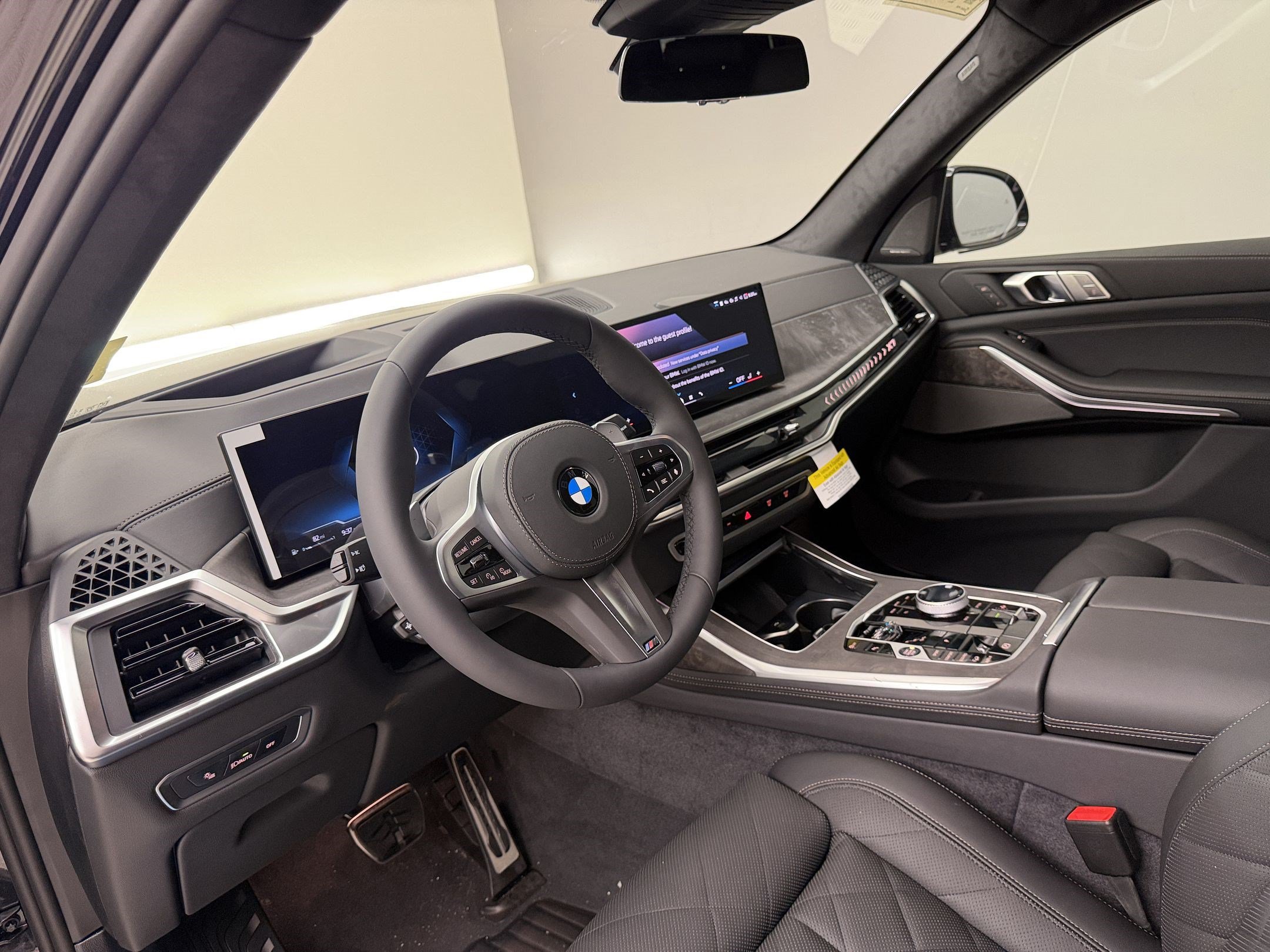 New 2027 BMW X7 xDrive40i SUV