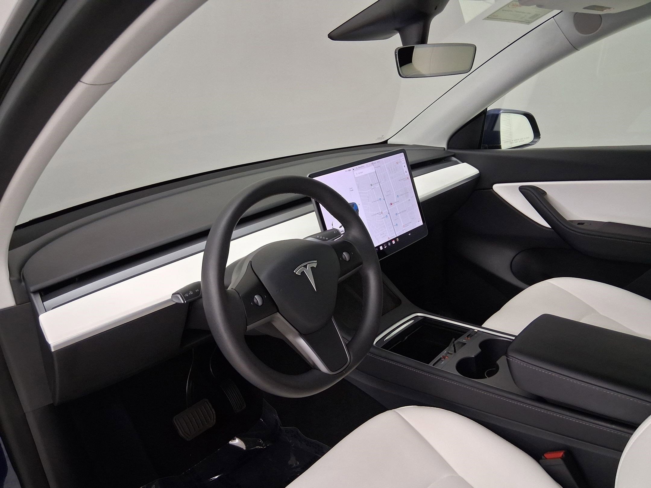 2021 Tesla Model Y Long Range photo 2