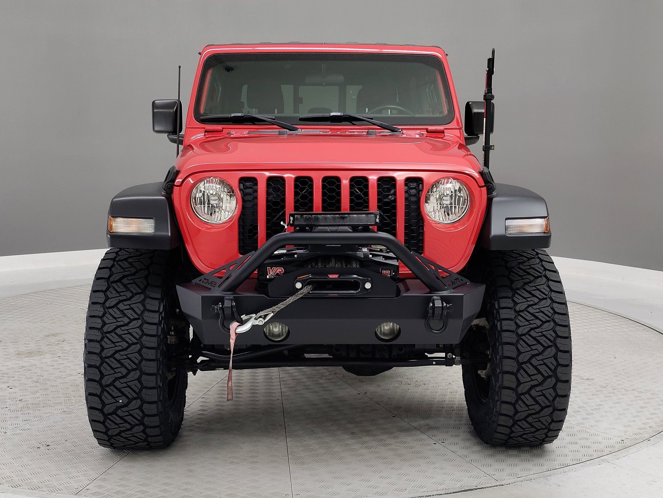 2020 Jeep Gladiator Sport photo 2