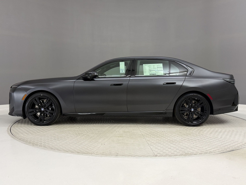 New 2027 BMW 740i Base Sedan