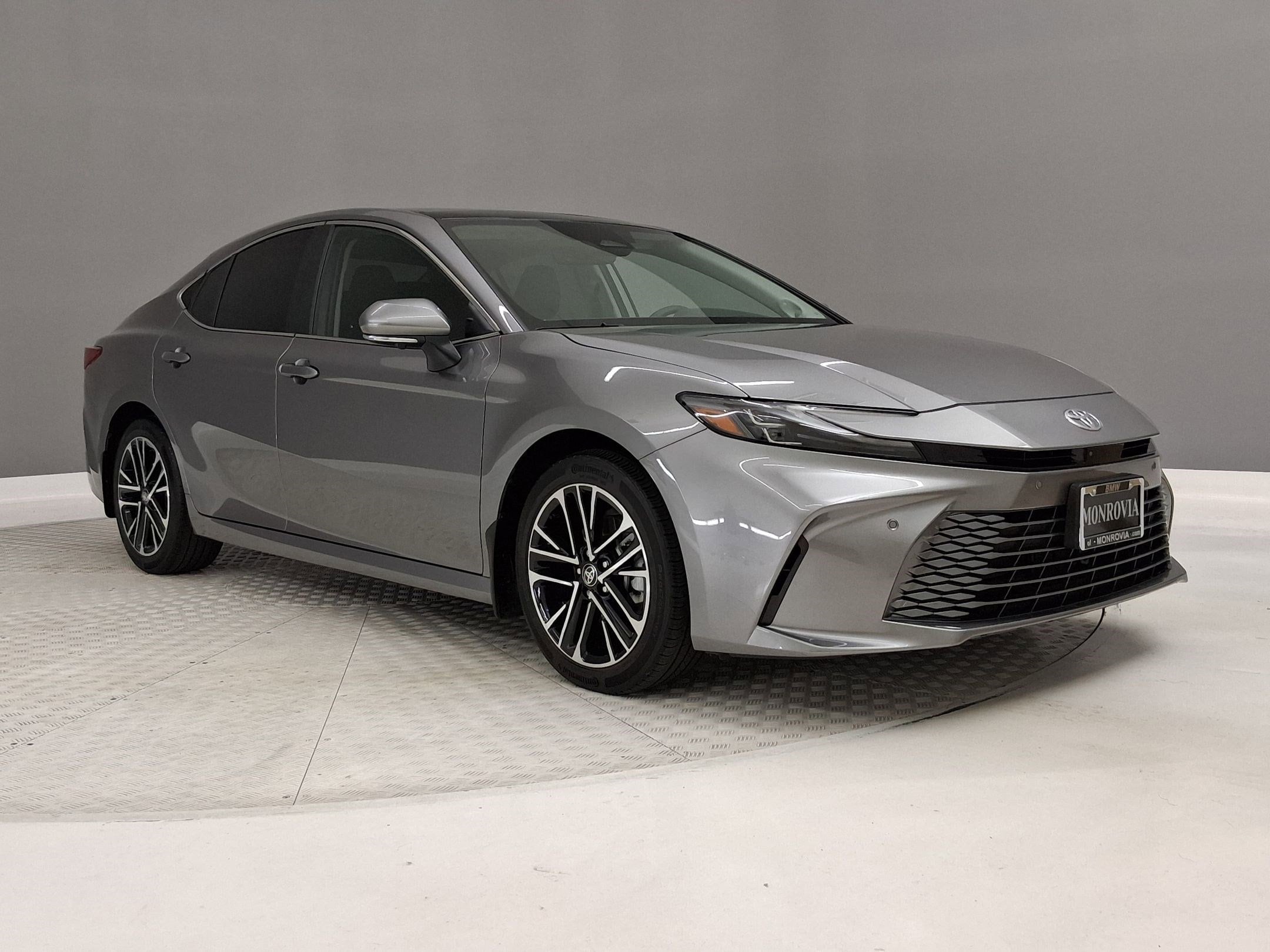 2025 Toyota Camry XLE photo 4