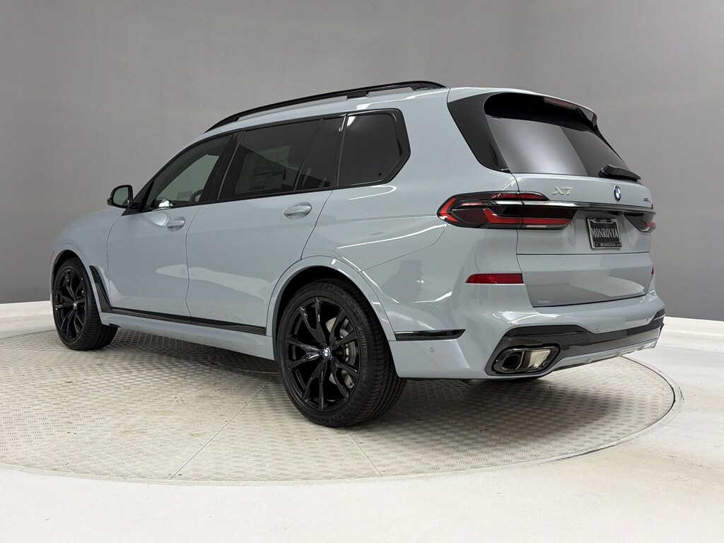 New 2027 BMW X7 xDrive40i SUV