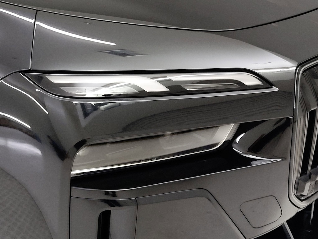 New 2026 BMW 740i Sedan