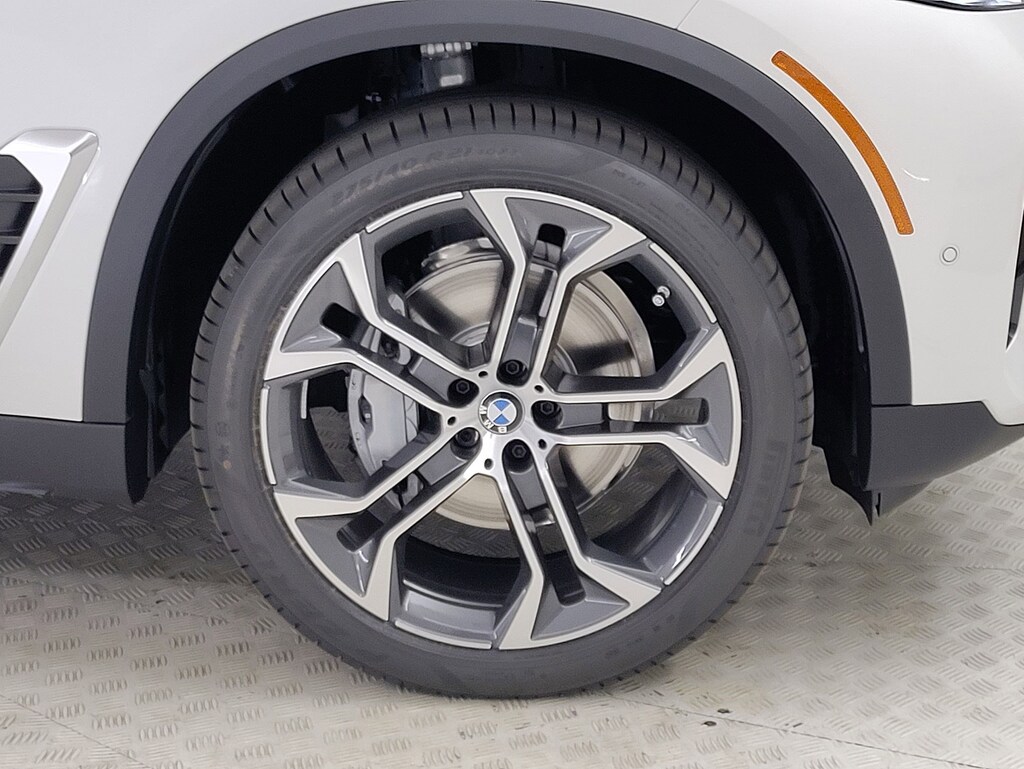 New 2026 BMW X5 xDrive40i SUV