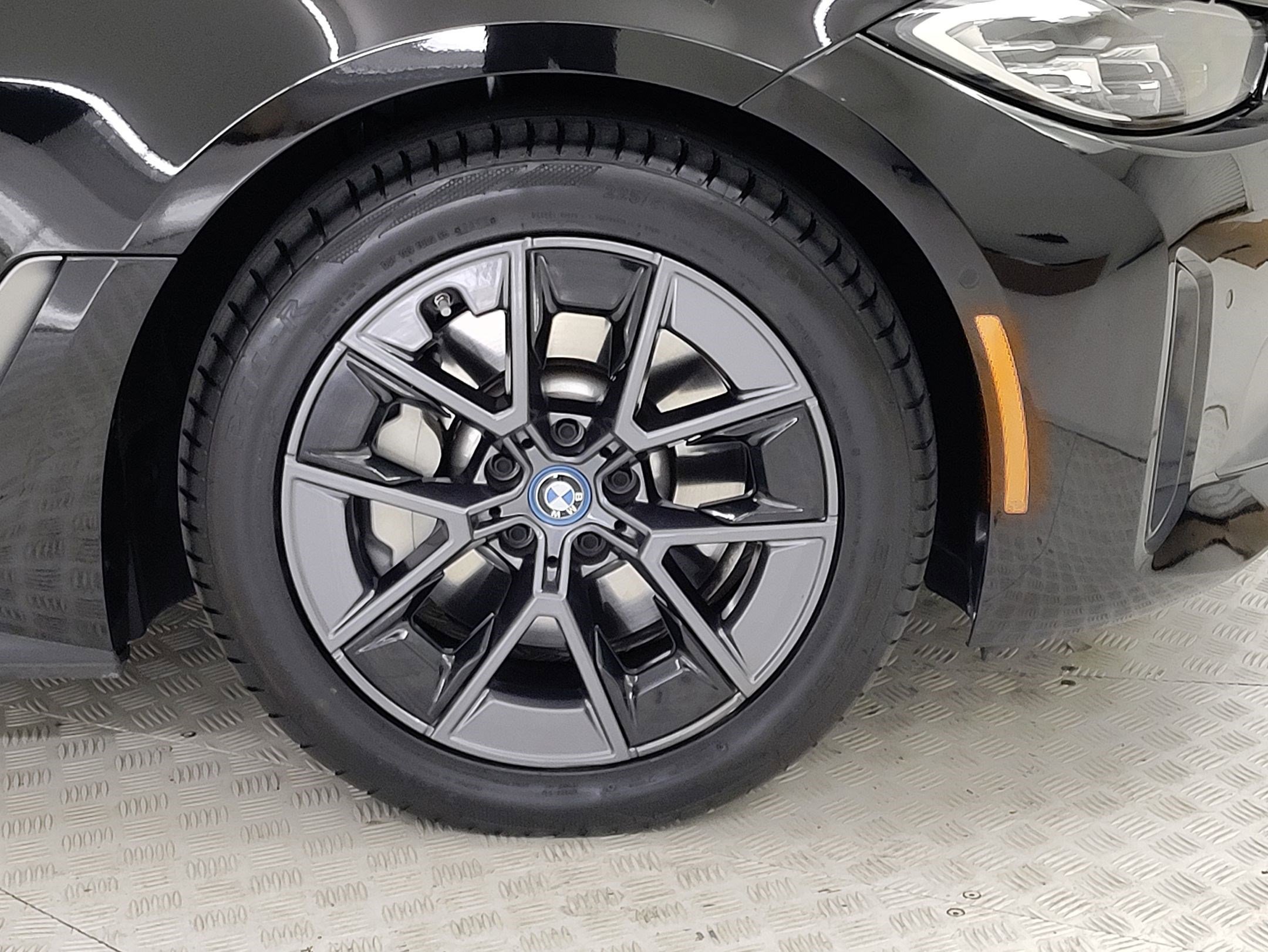 2023 Bmw i4 eDrive35 photo 3