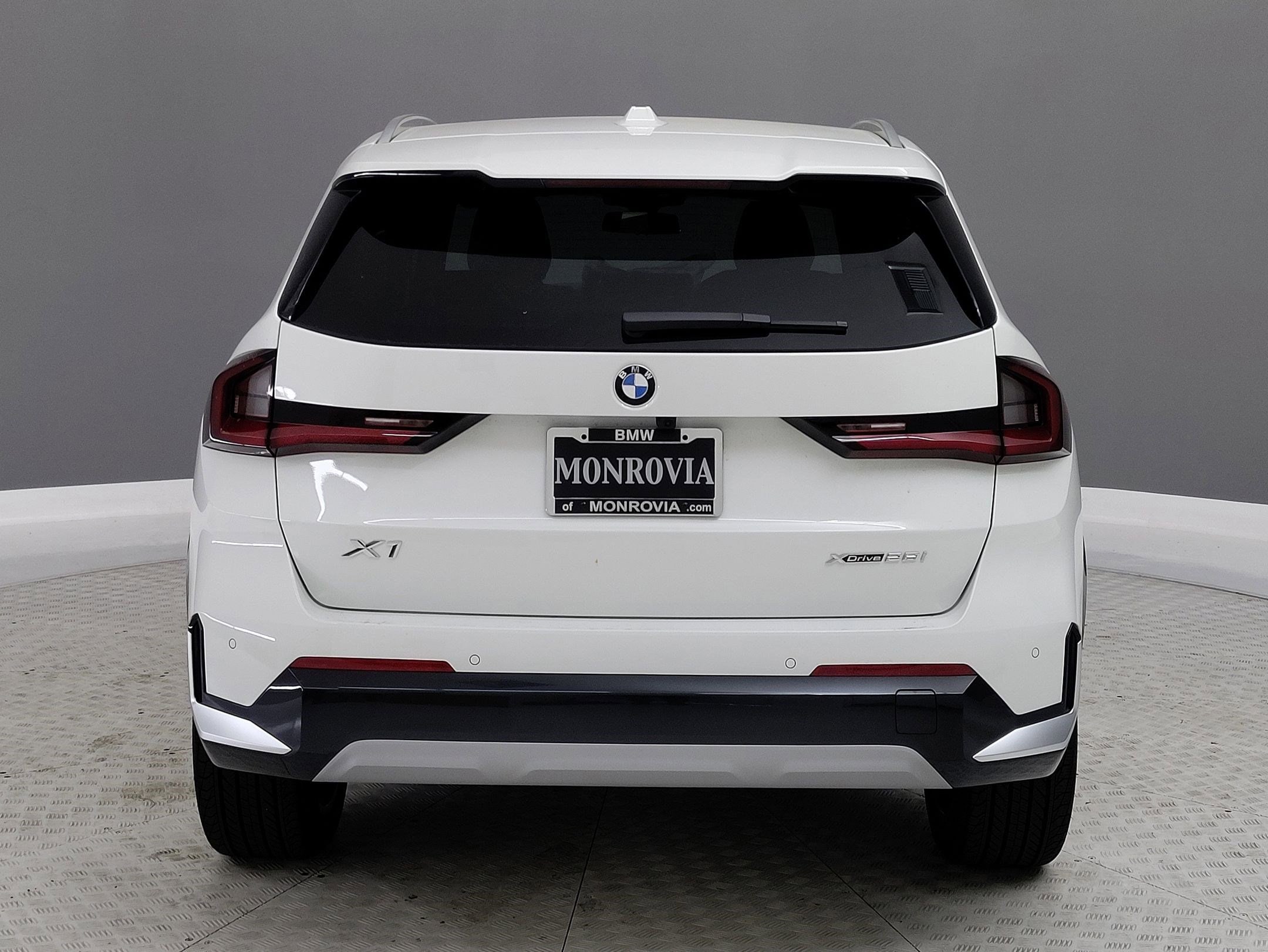 2026 BMW X1 xDrive28i photo 6