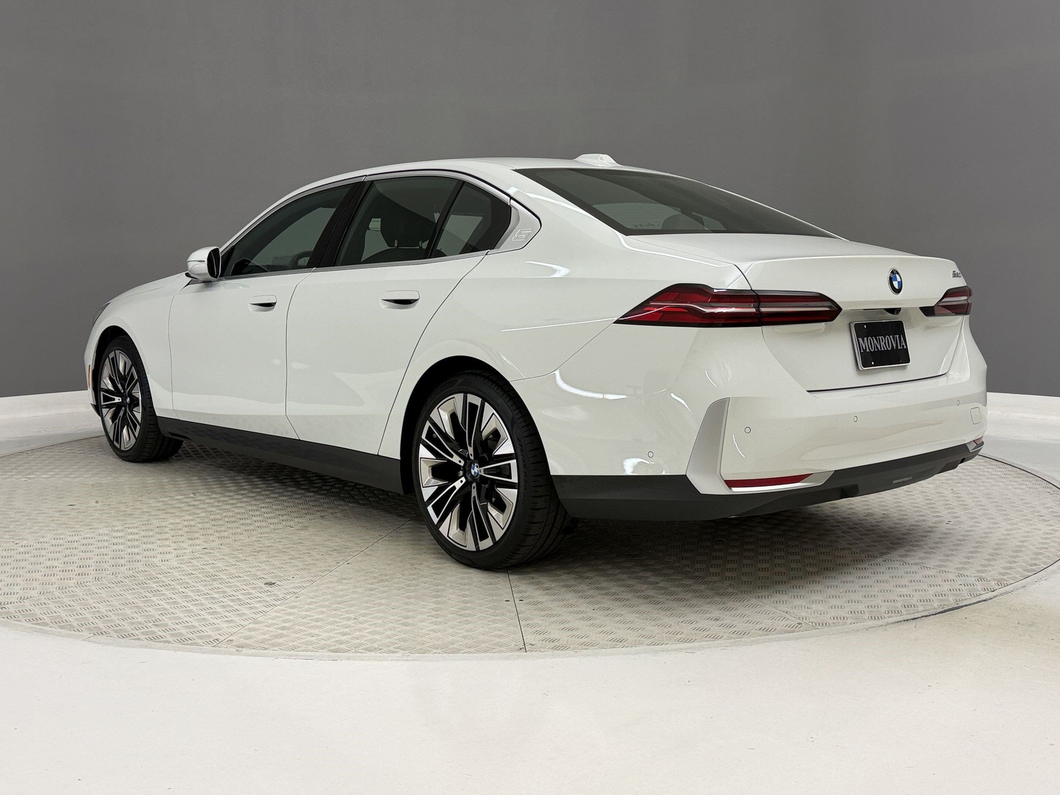 Used 2026 BMW 530i Sedan