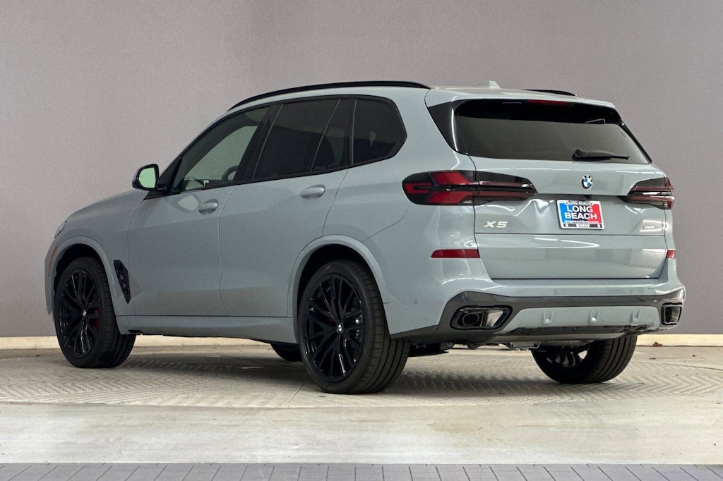 New 2026 BMW X5 sDrive40i SUV