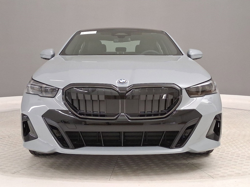 New 2026 BMW i5 eDrive40 Sedan