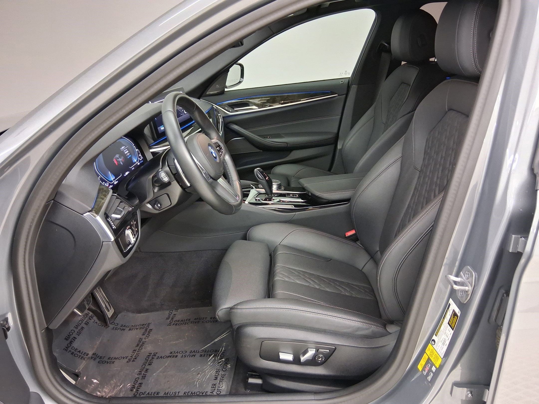 2023 BMW 530e photo 2