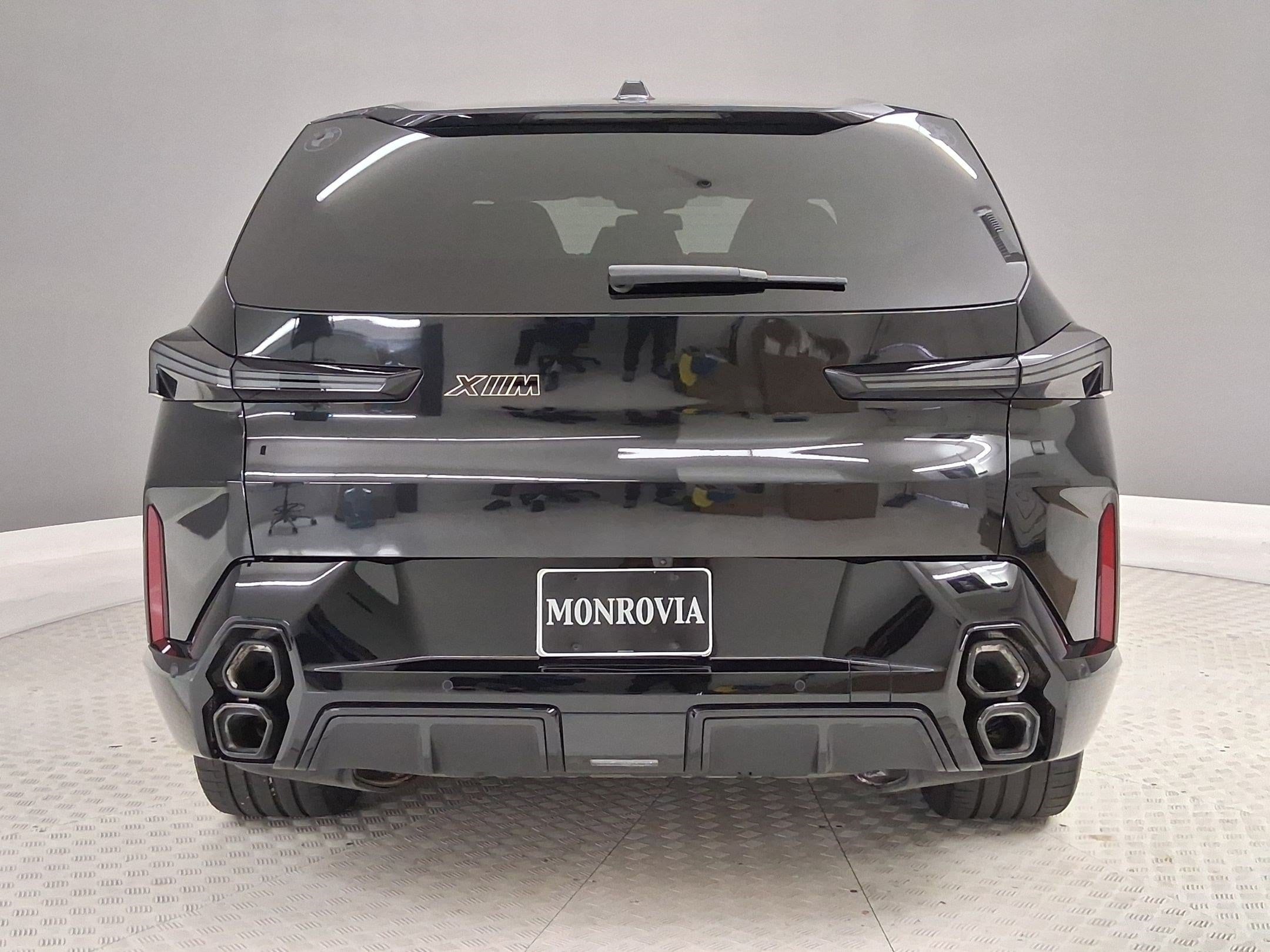 XM SUV