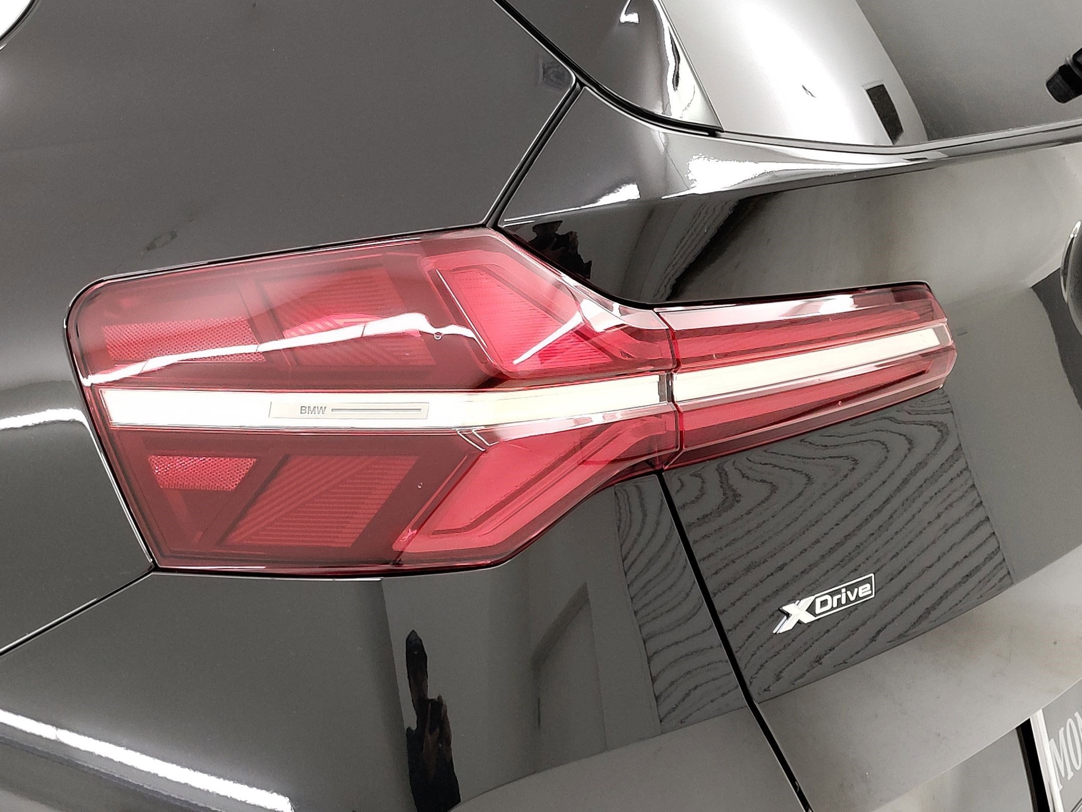 2026 BMW X3 30 xDrive photo 3