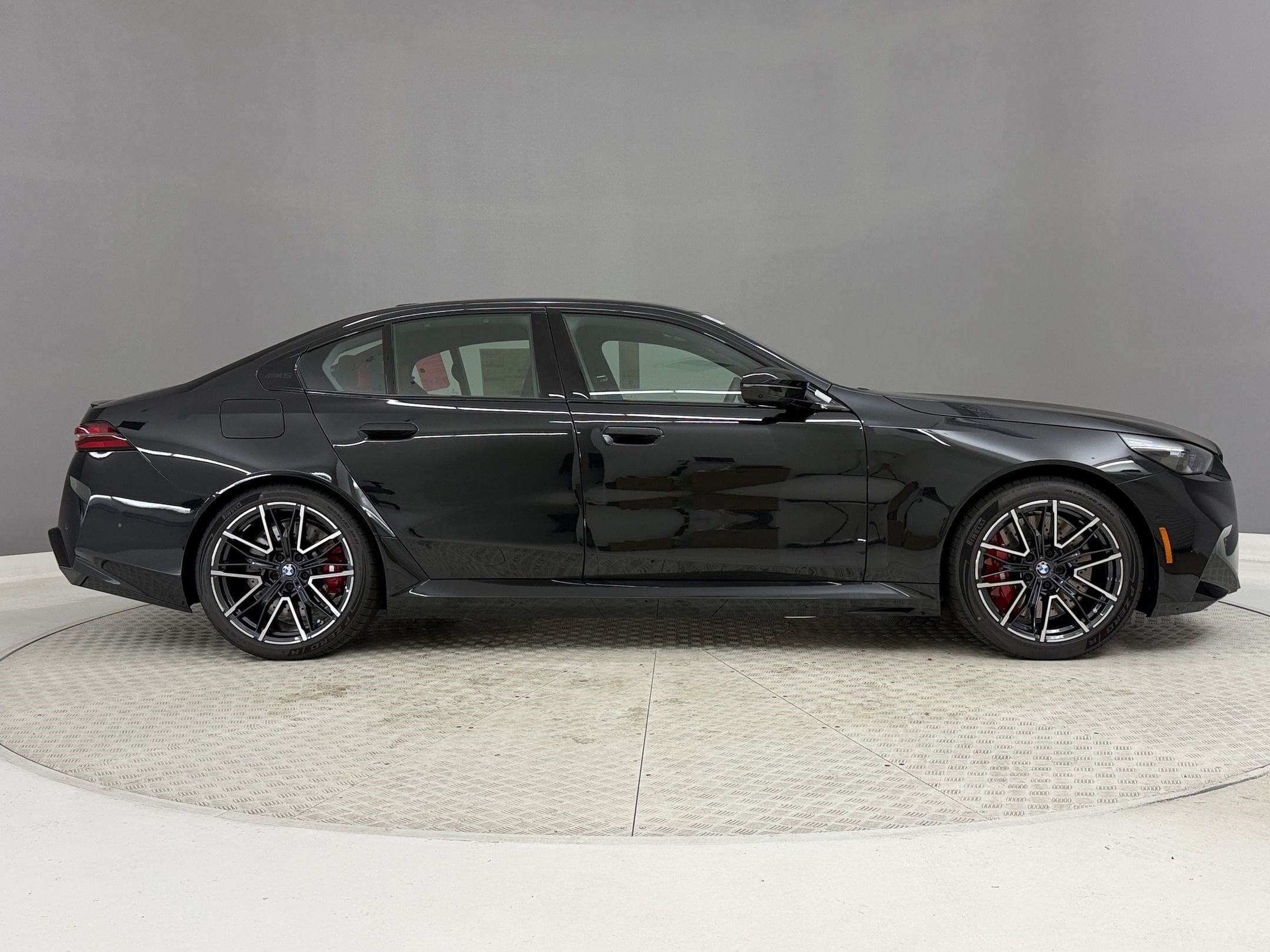 2027 BMW M5 Sedan
