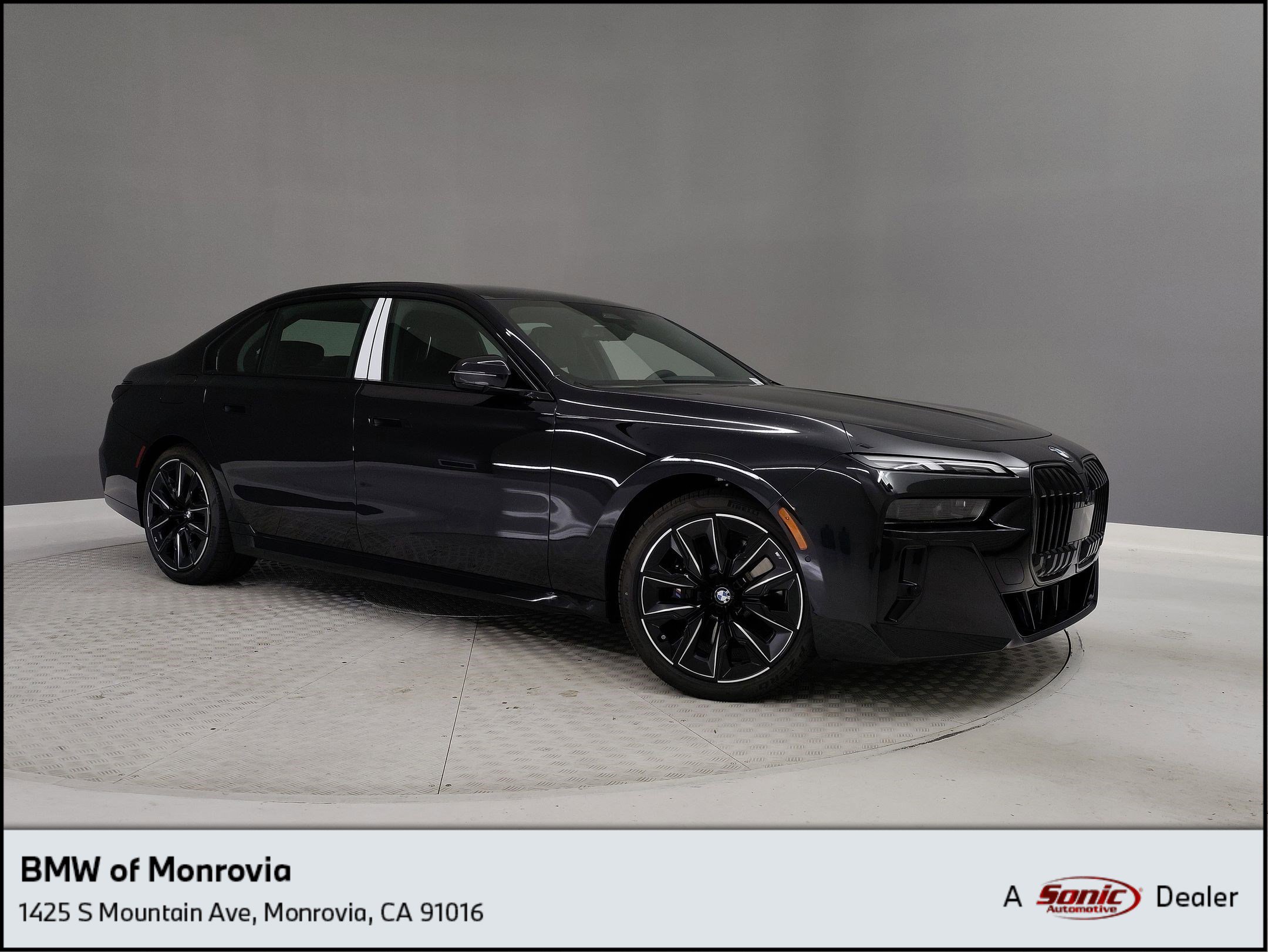 2025 BMW 740i