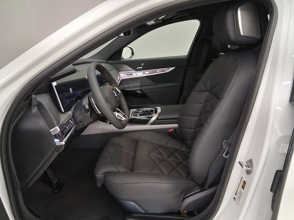 New 2026 BMW 740i Sedan