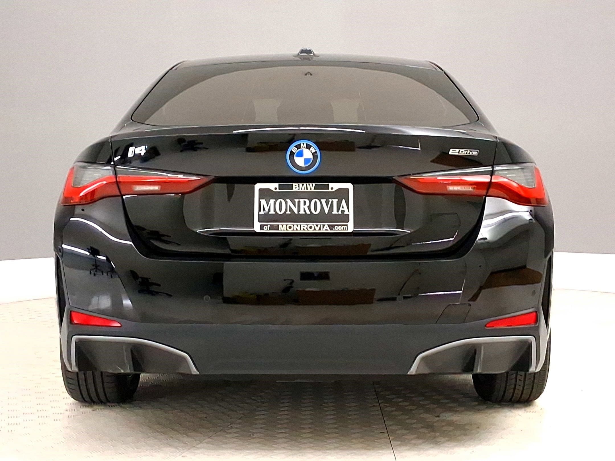 2023 BMW i4 eDrive35 photo 6