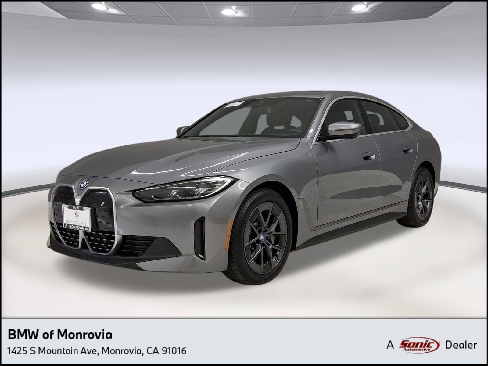 2023 BMW i4 eDrive40's photo
