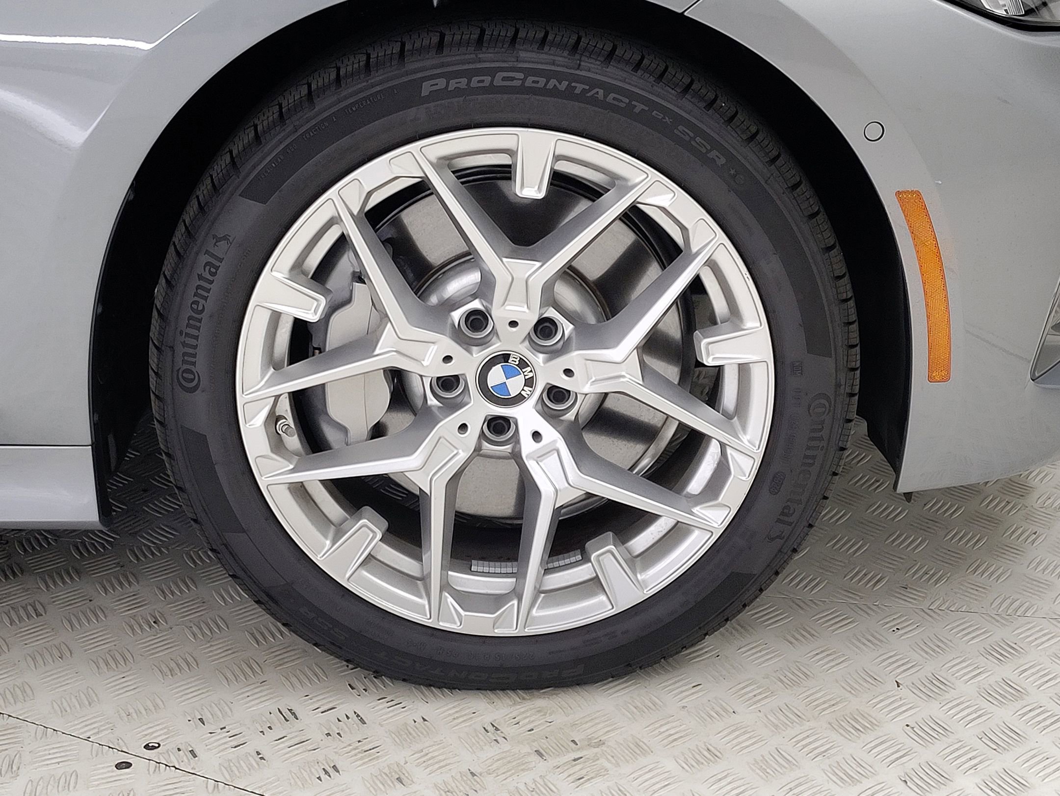 2025 Bmw 330i photo 4