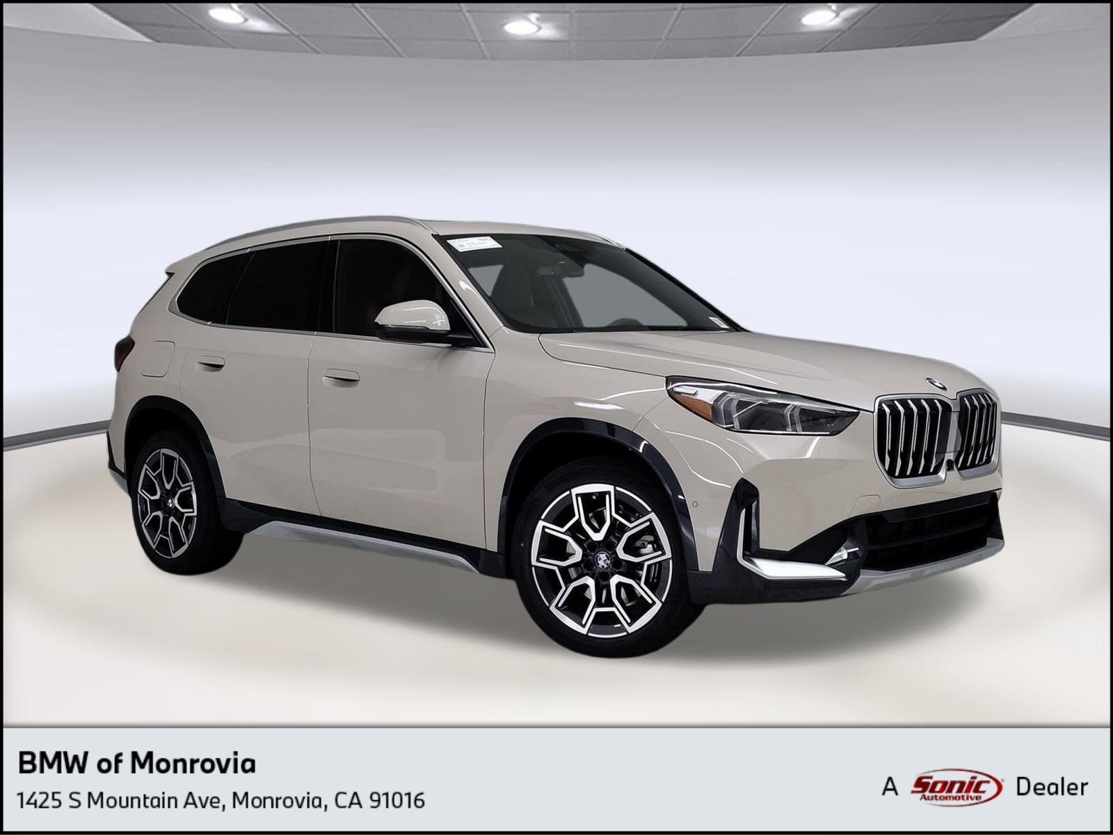 2026 BMW X1 28i's photo