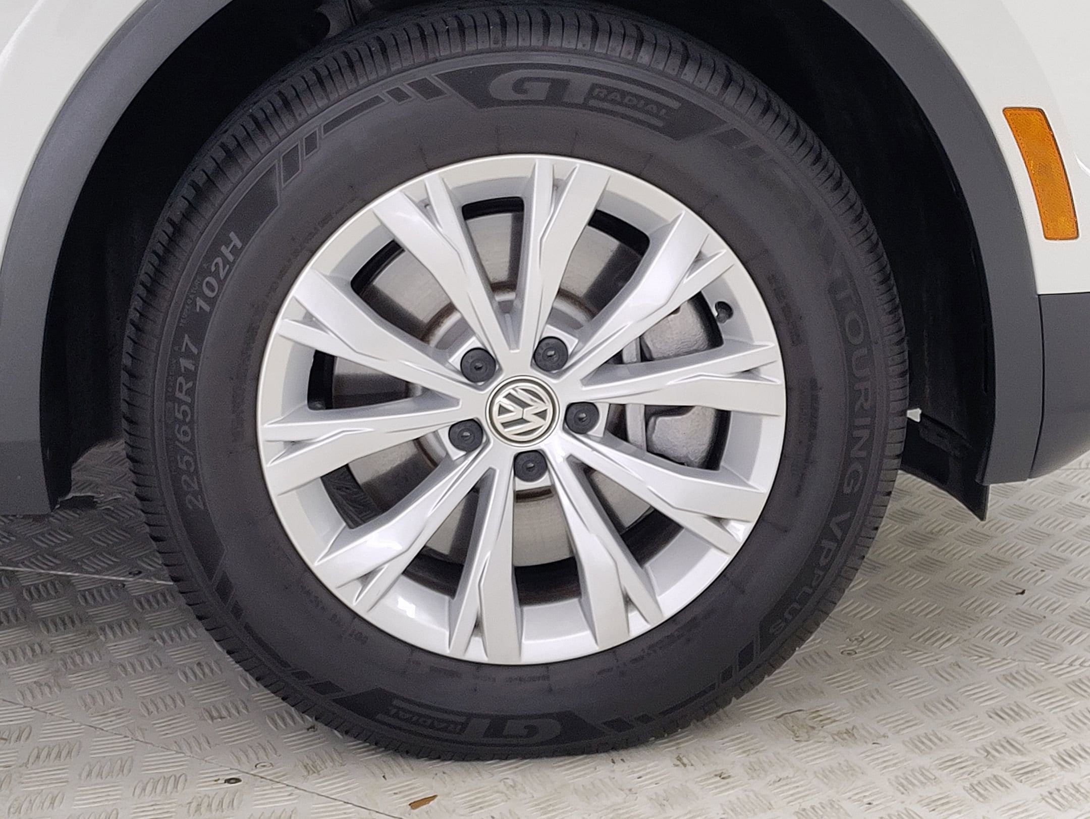 2020 Volkswagen Tiguan S photo 4