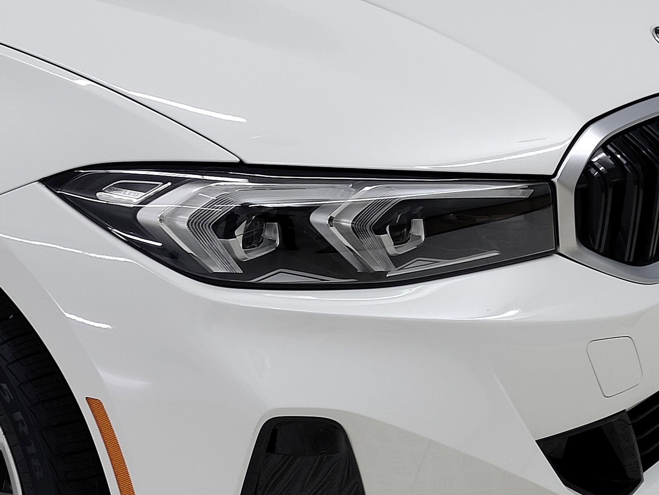 2023 Bmw 330i 3-Series photo 3