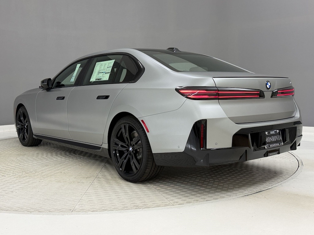 New 2027 BMW 740i Base Sedan