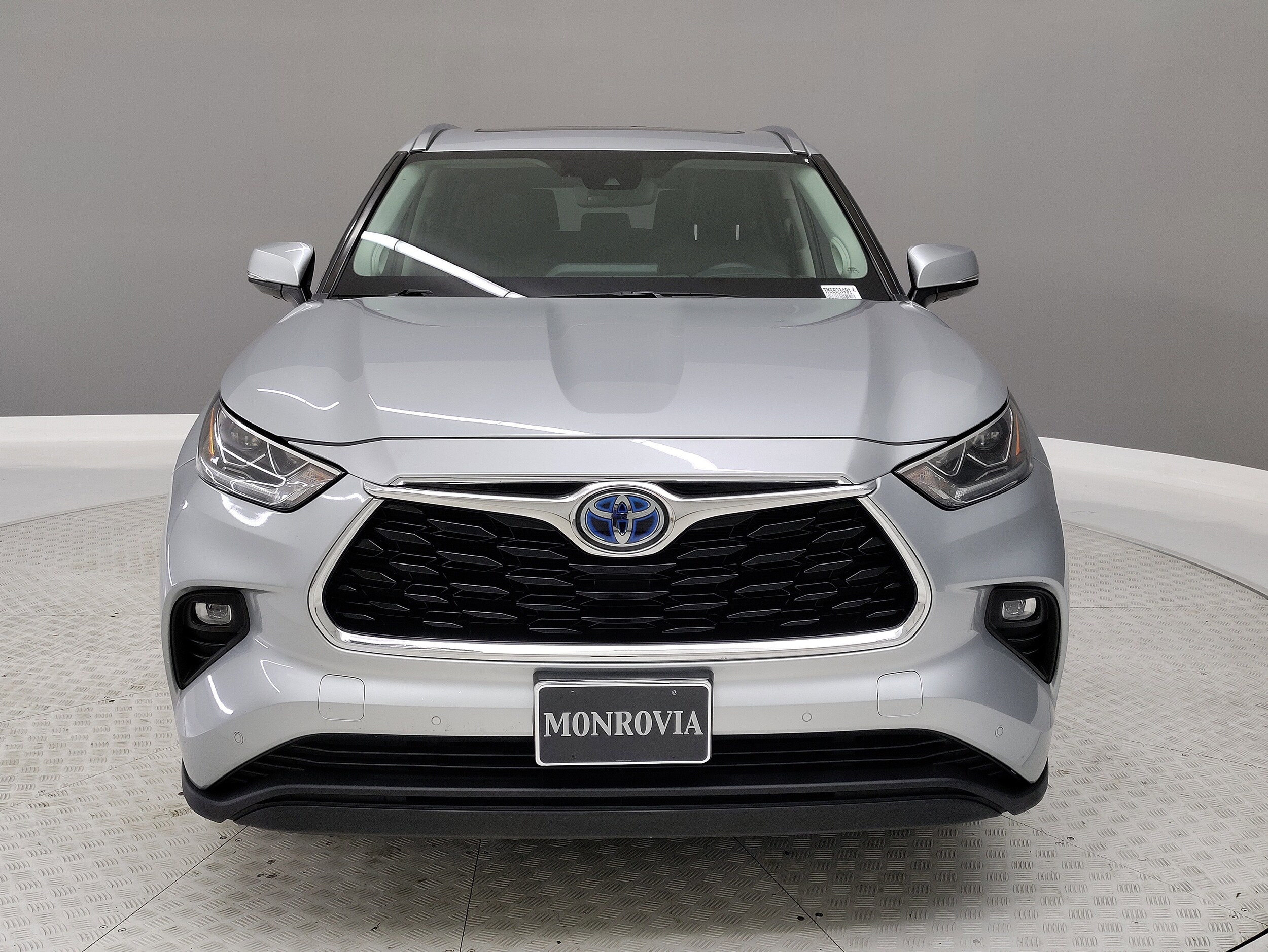 2021 Toyota Highlander Hybrid Limited photo 2
