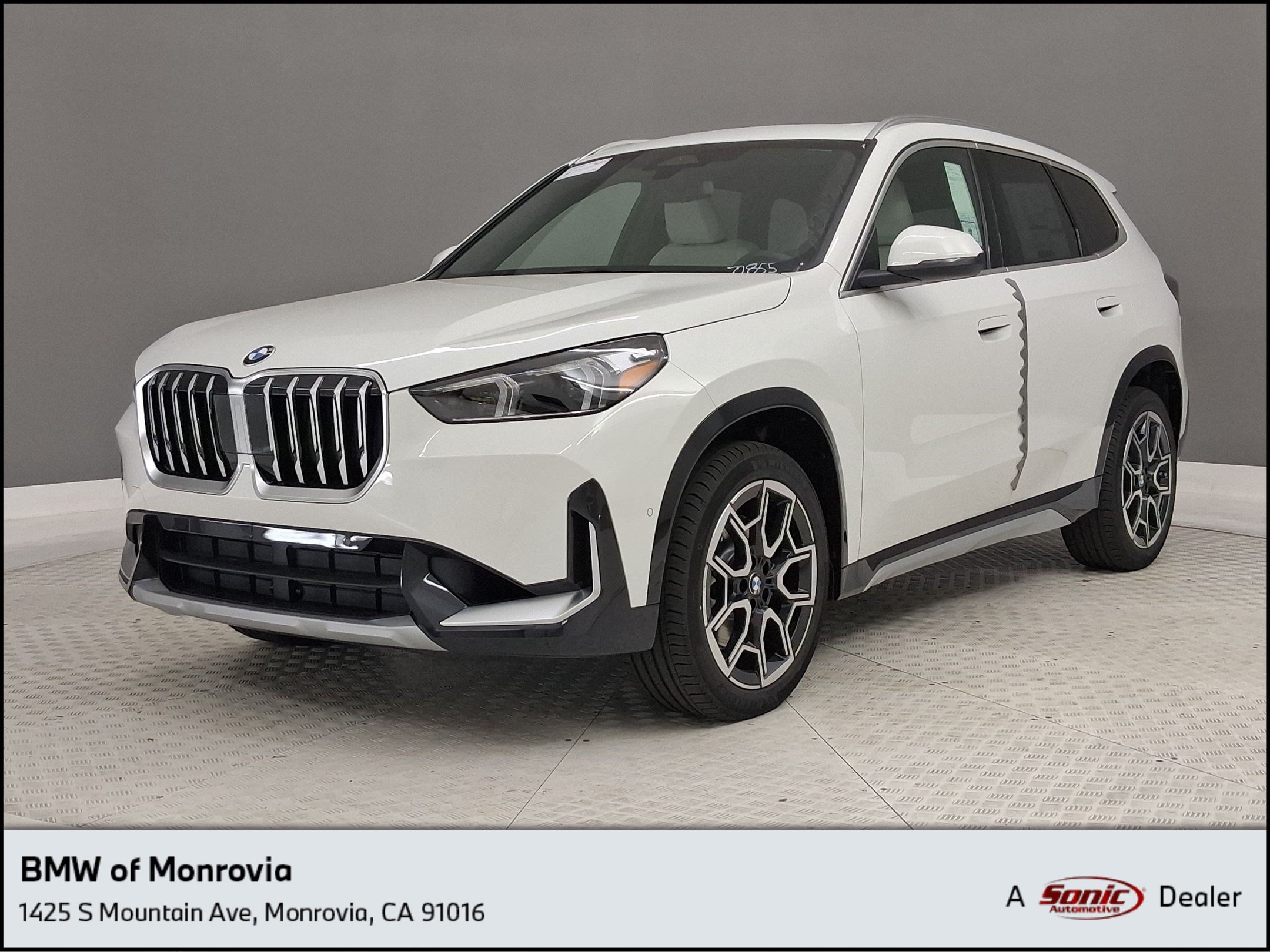 2026 BMW X1 28i