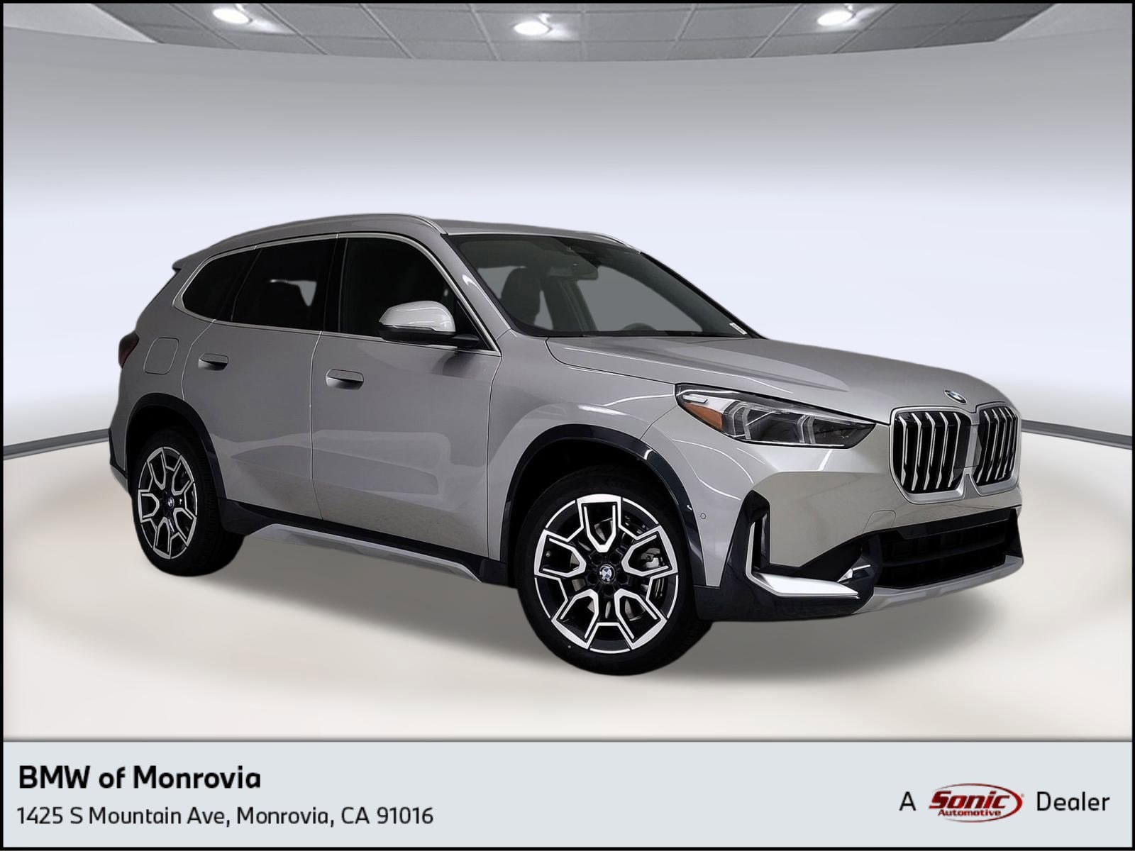 2026 BMW X1 28i's photo