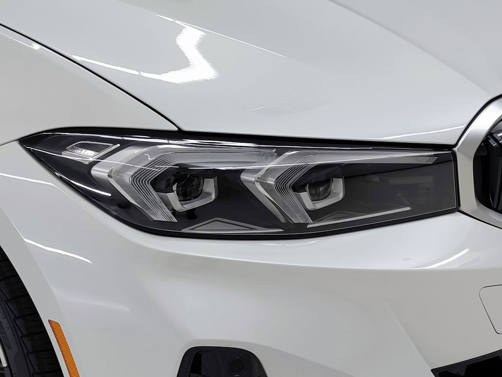 New 2026 BMW 330i Sedan