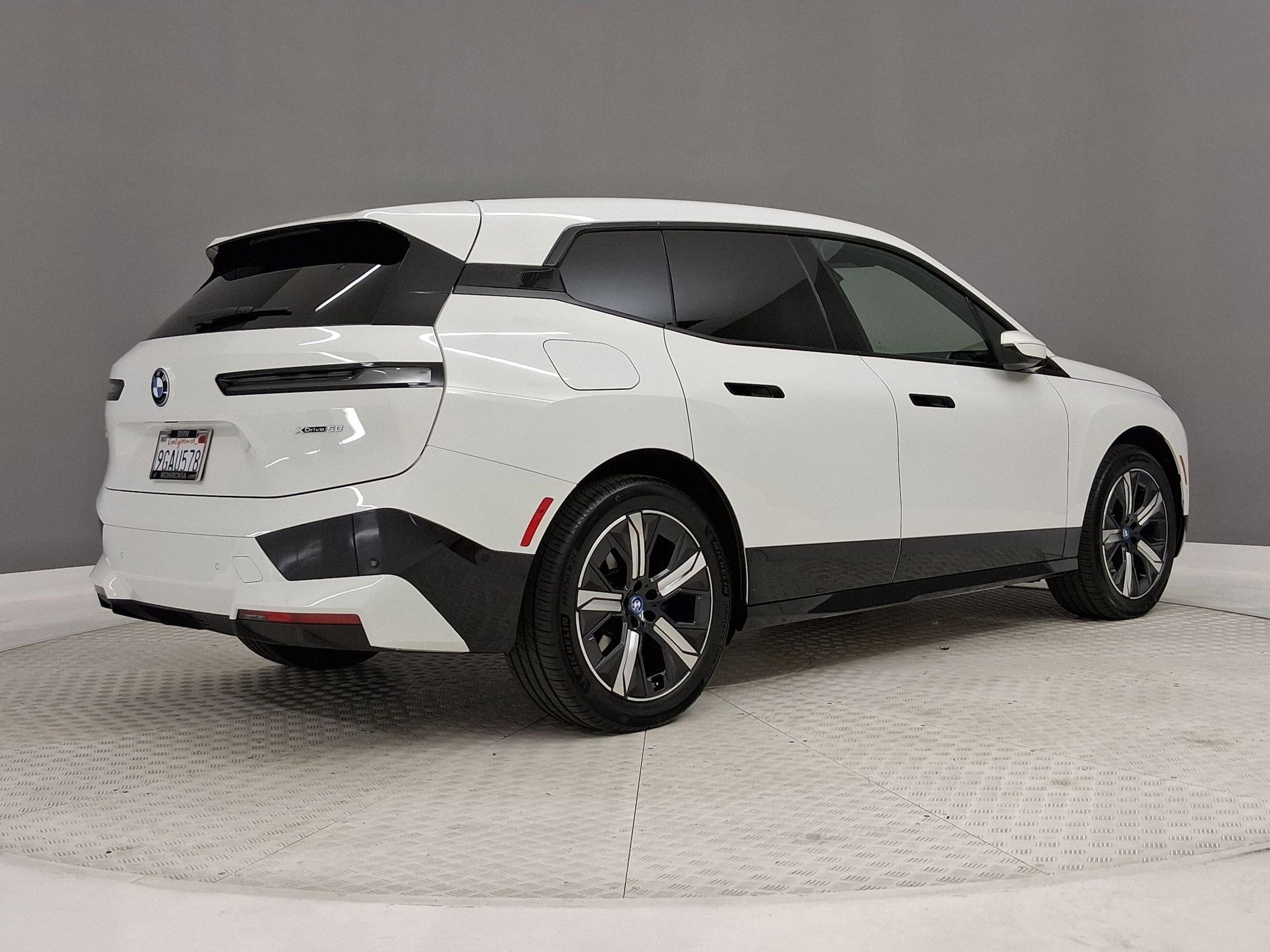 2023 BMW iX xDrive50 photo 6