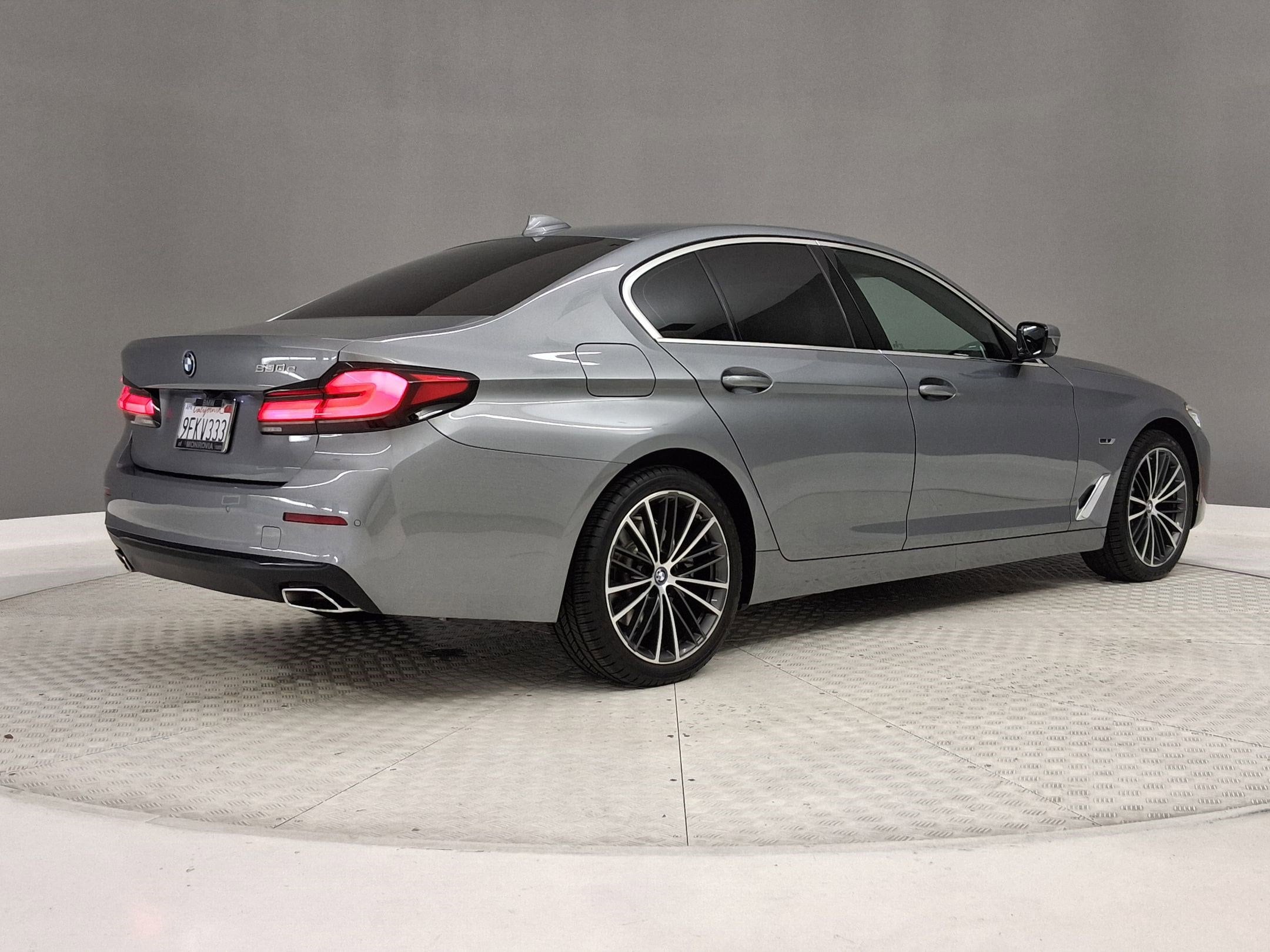 2023 BMW 530e photo 6