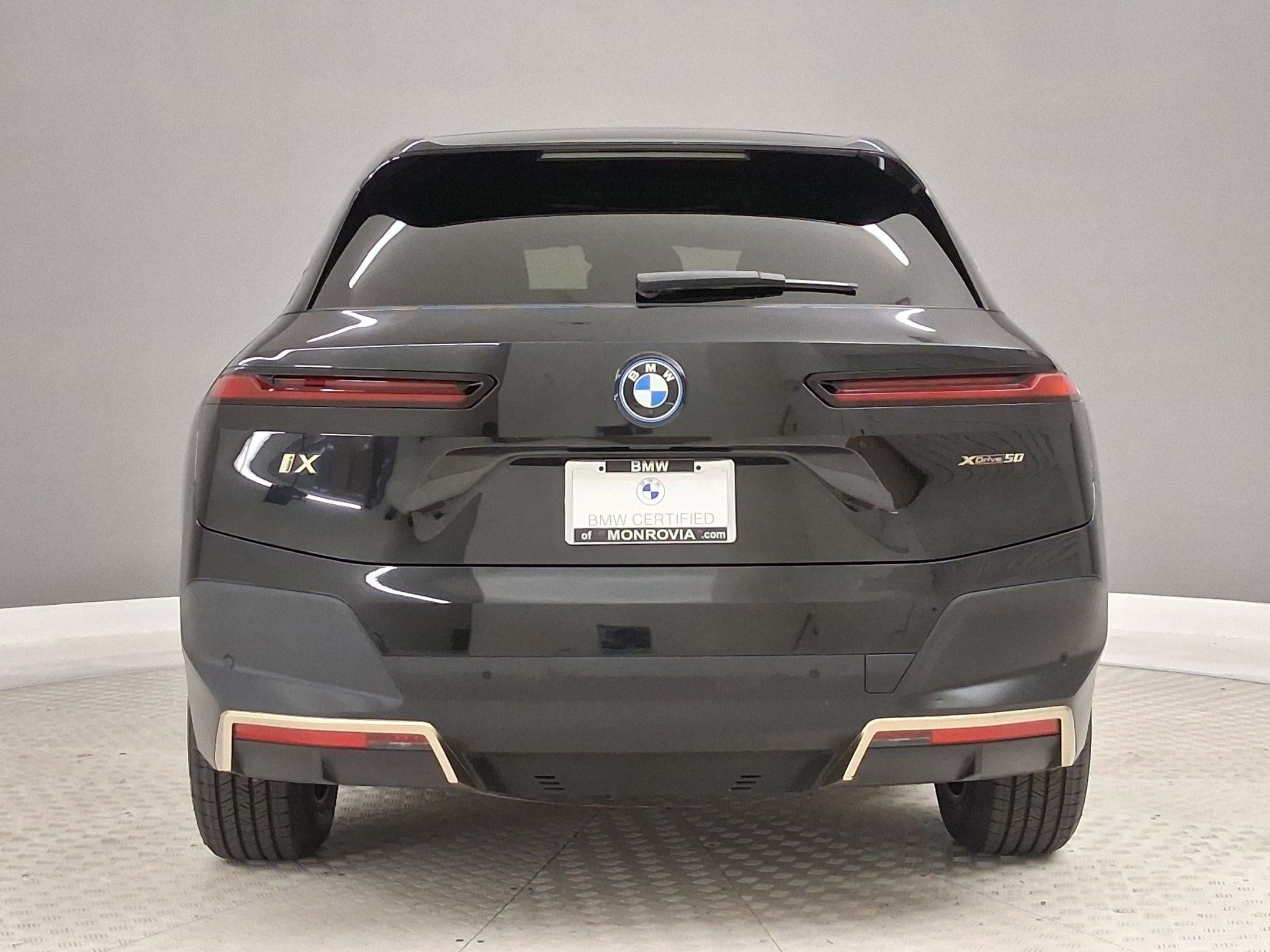 IX XDrive50 SUV