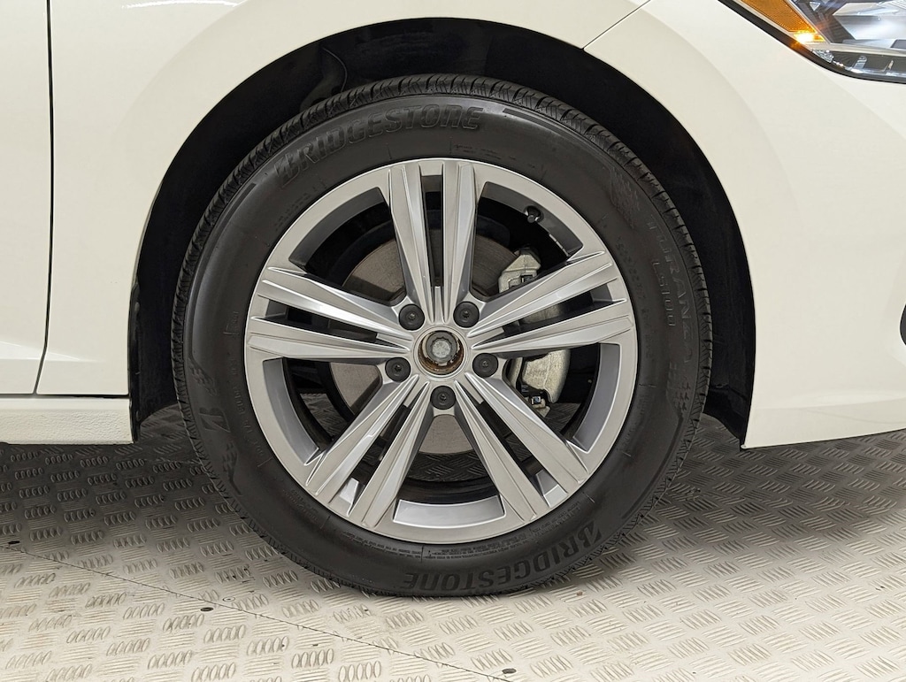 Used 2024 Volkswagen Jetta 1.5T SE Sedan