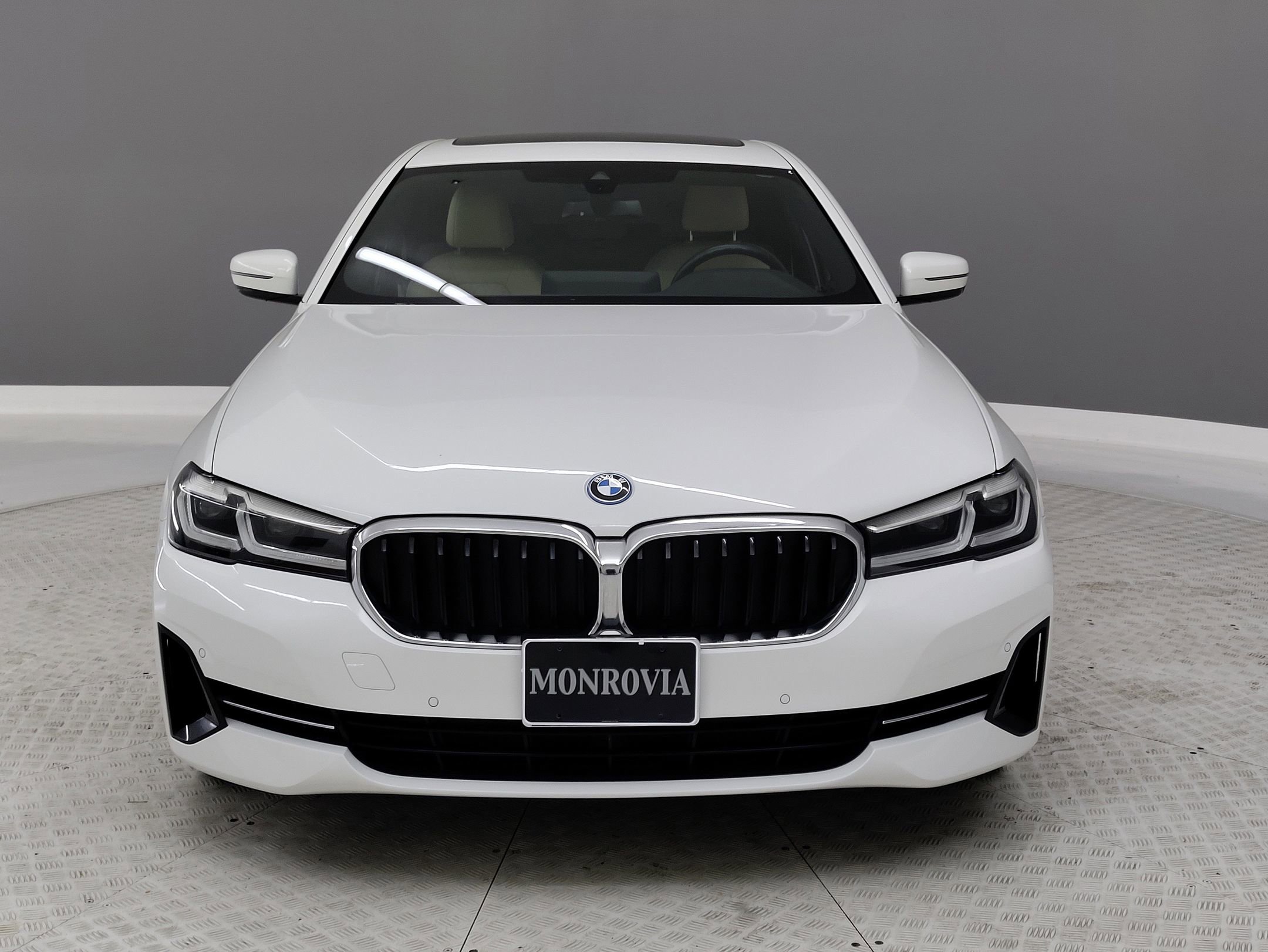 2023 Bmw 530e 5-Series photo 2