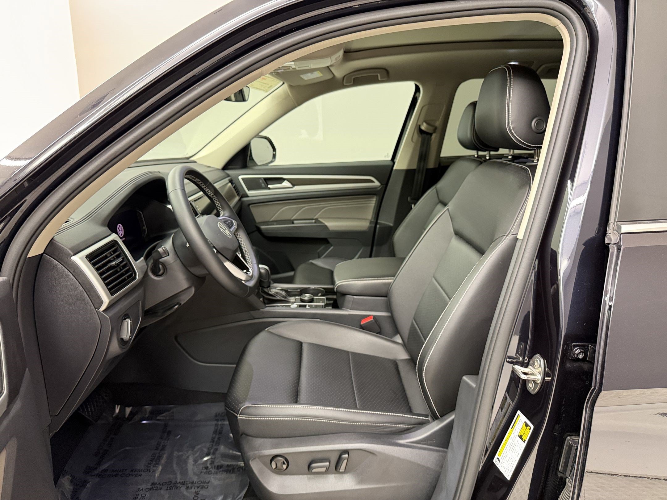 2023 Volkswagen Atlas 2.0T SE W/Technology SUV