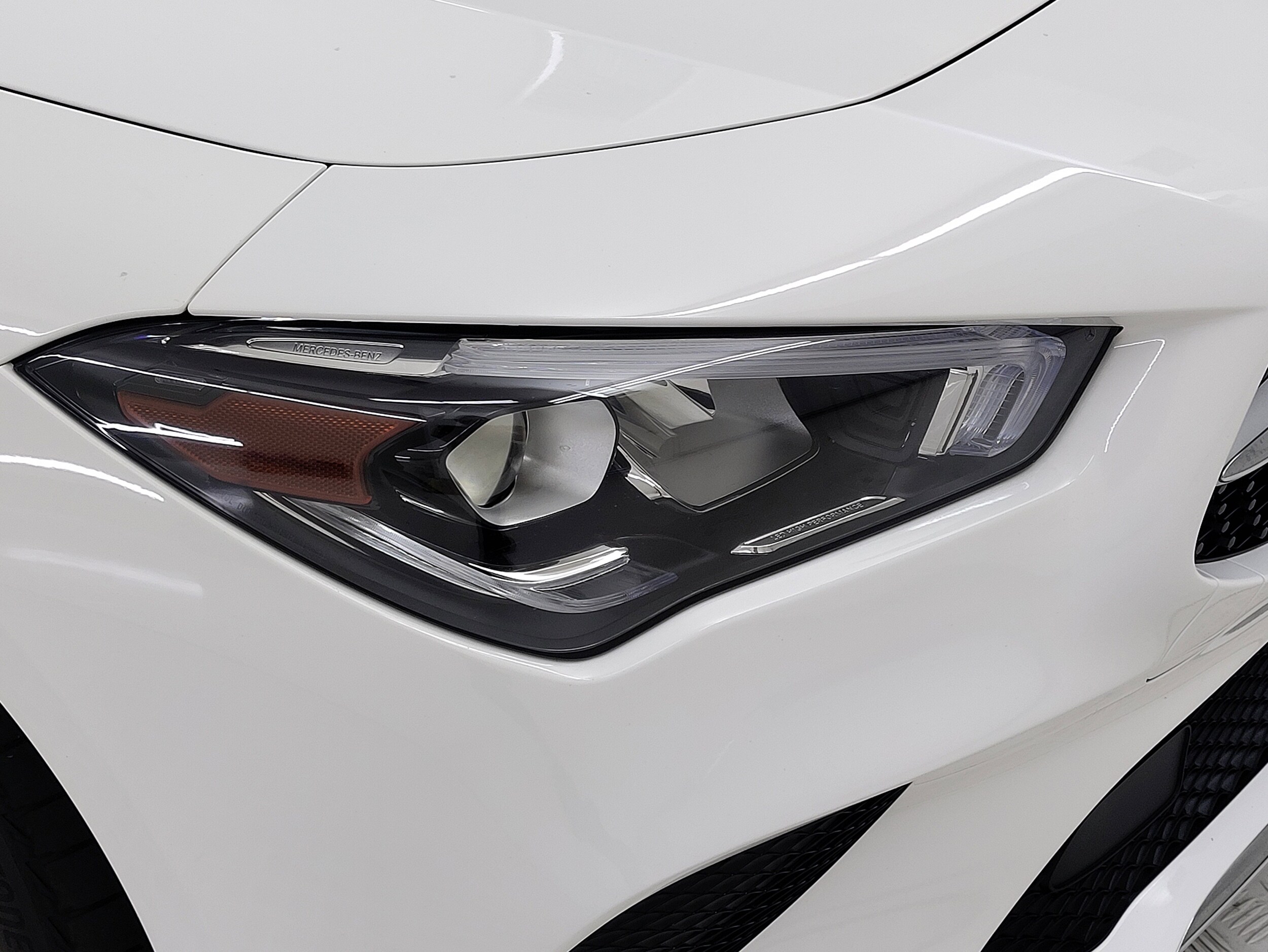 2020 Mercedes Benz CLA 250 photo 3