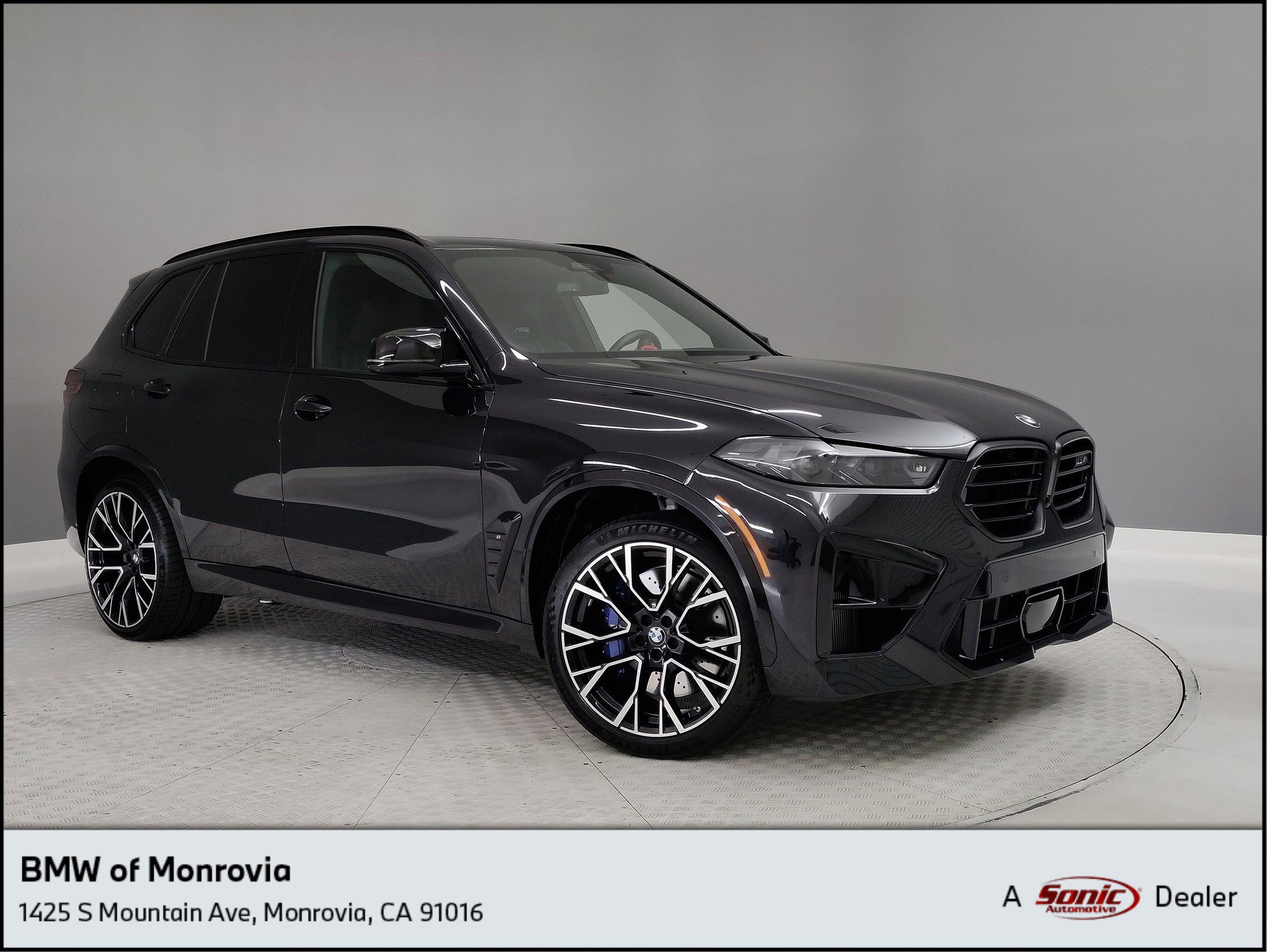 2025 BMW X5 M SUV 