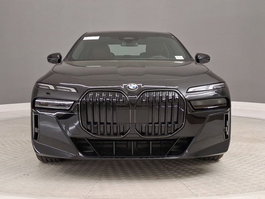 New 2026 BMW 740i Sedan