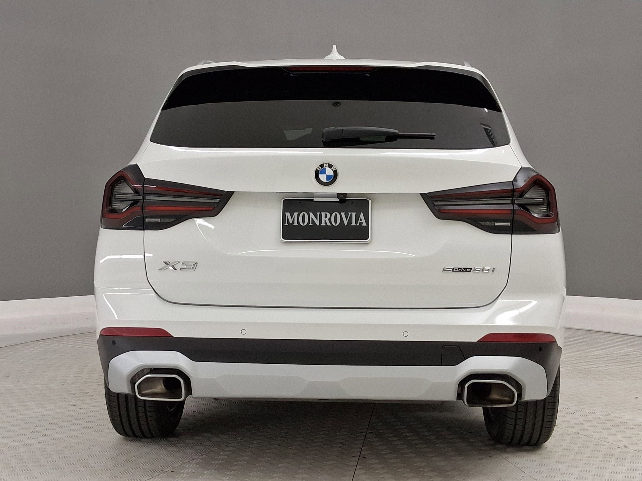 2023 BMW X3 sDrive30i photo 3