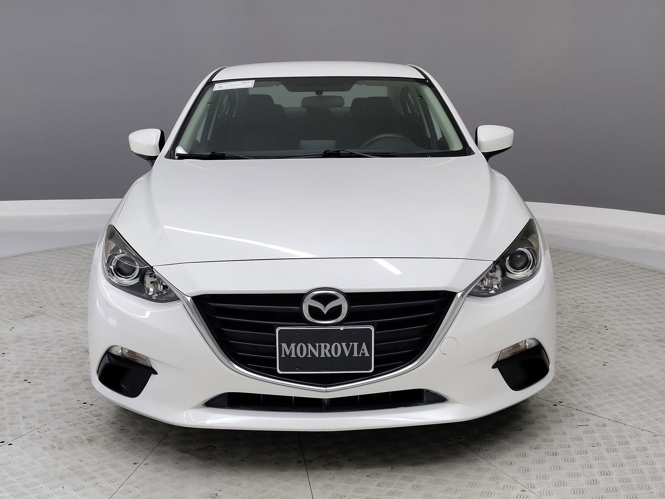 2015 Mazda Mazda3 i Sport photo 2