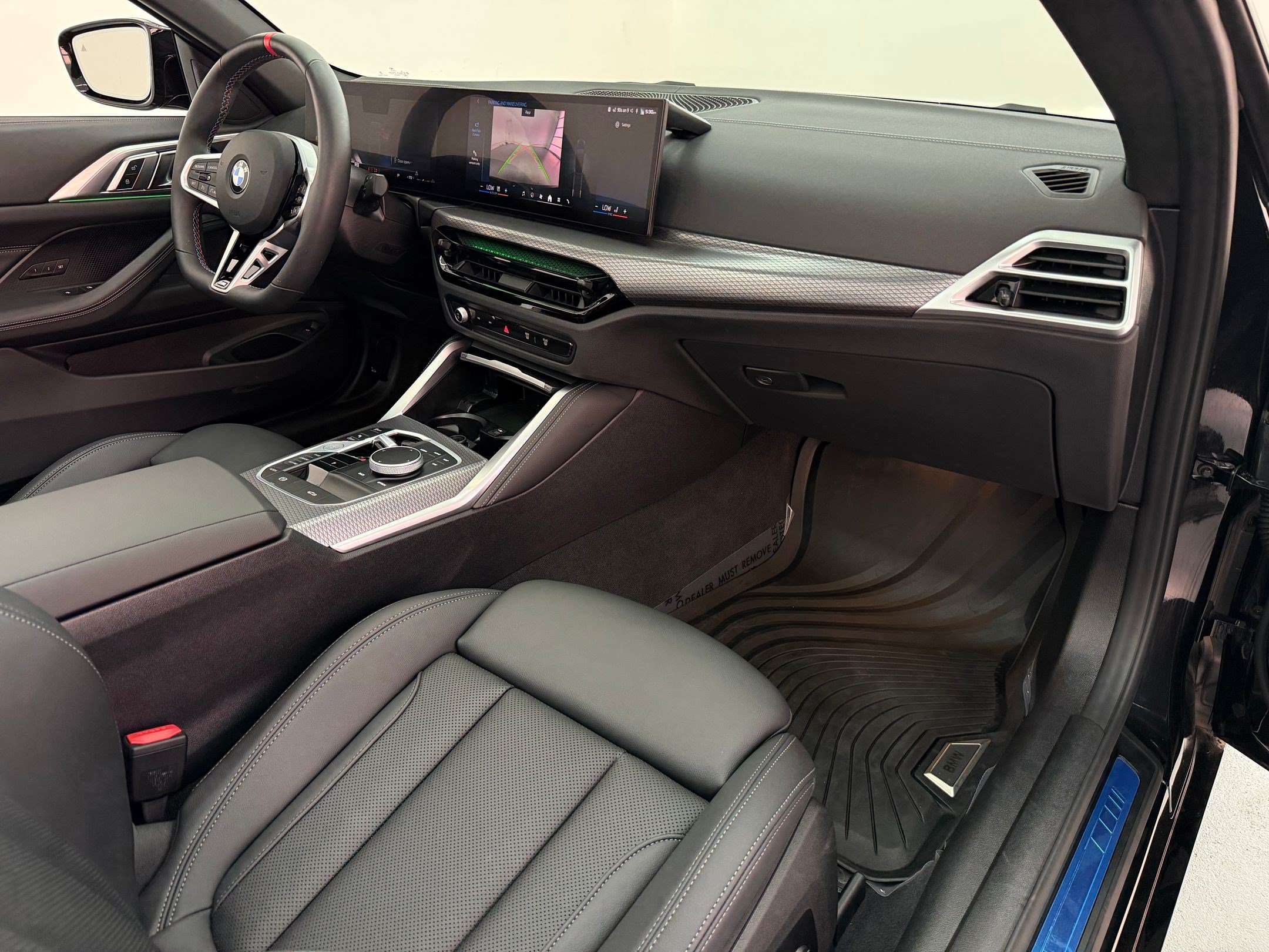 2025 BMW 4 Series M440i - Photo 24