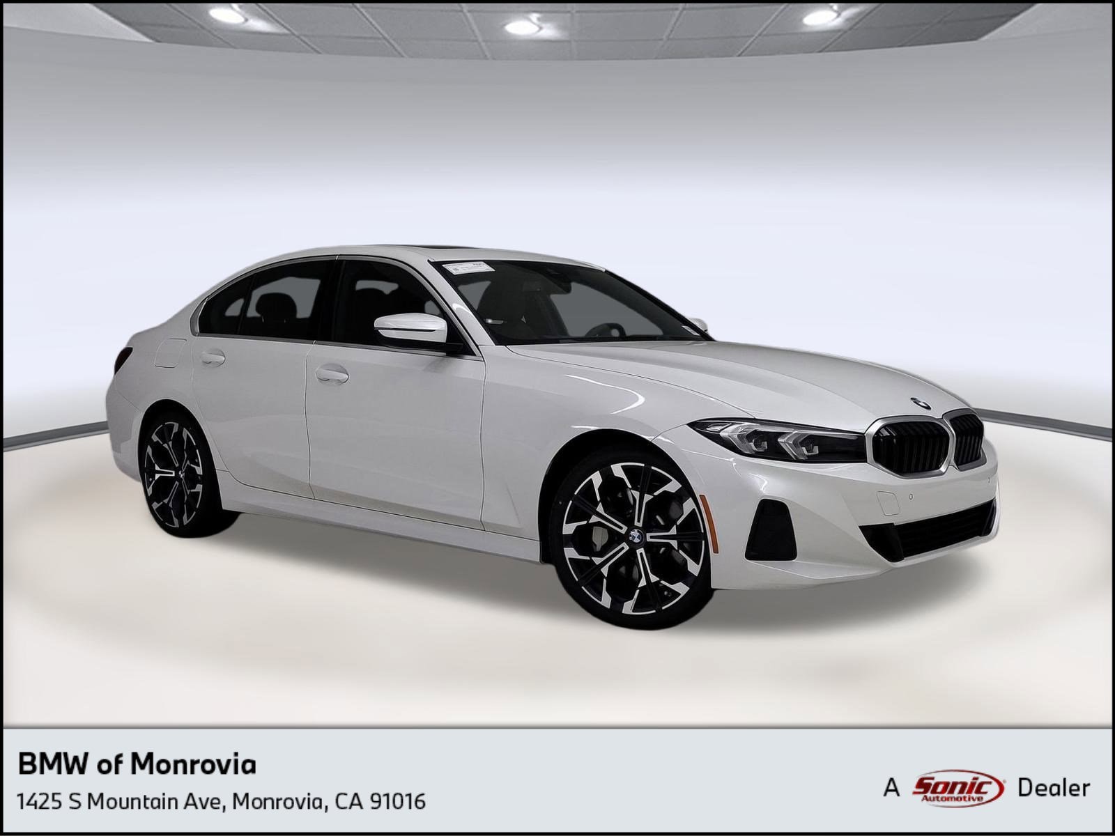 2026 BMW 3 Series 330i's photo