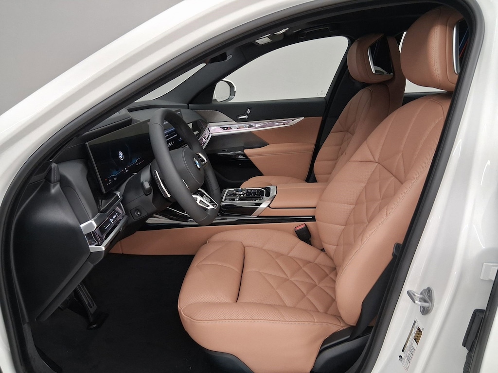 New 2026 BMW 740i Sedan
