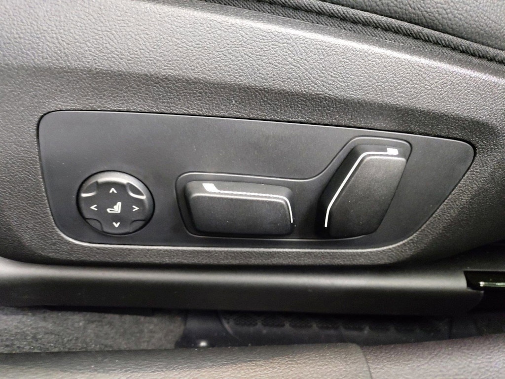 Used 2025 BMW 330i Sedan