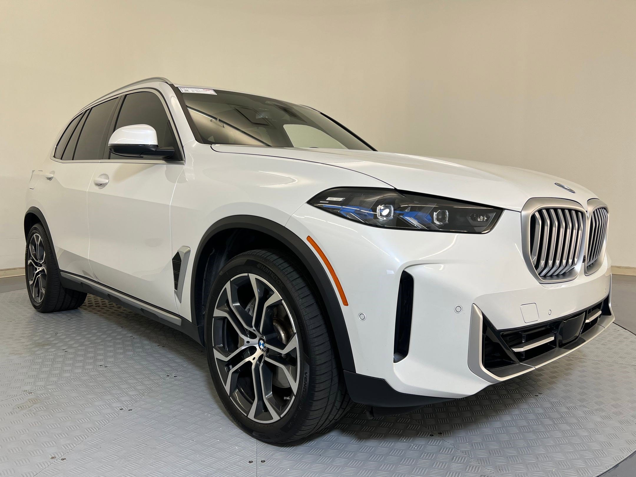 2025 BMW X5 PHEV xDrive50e photo 6