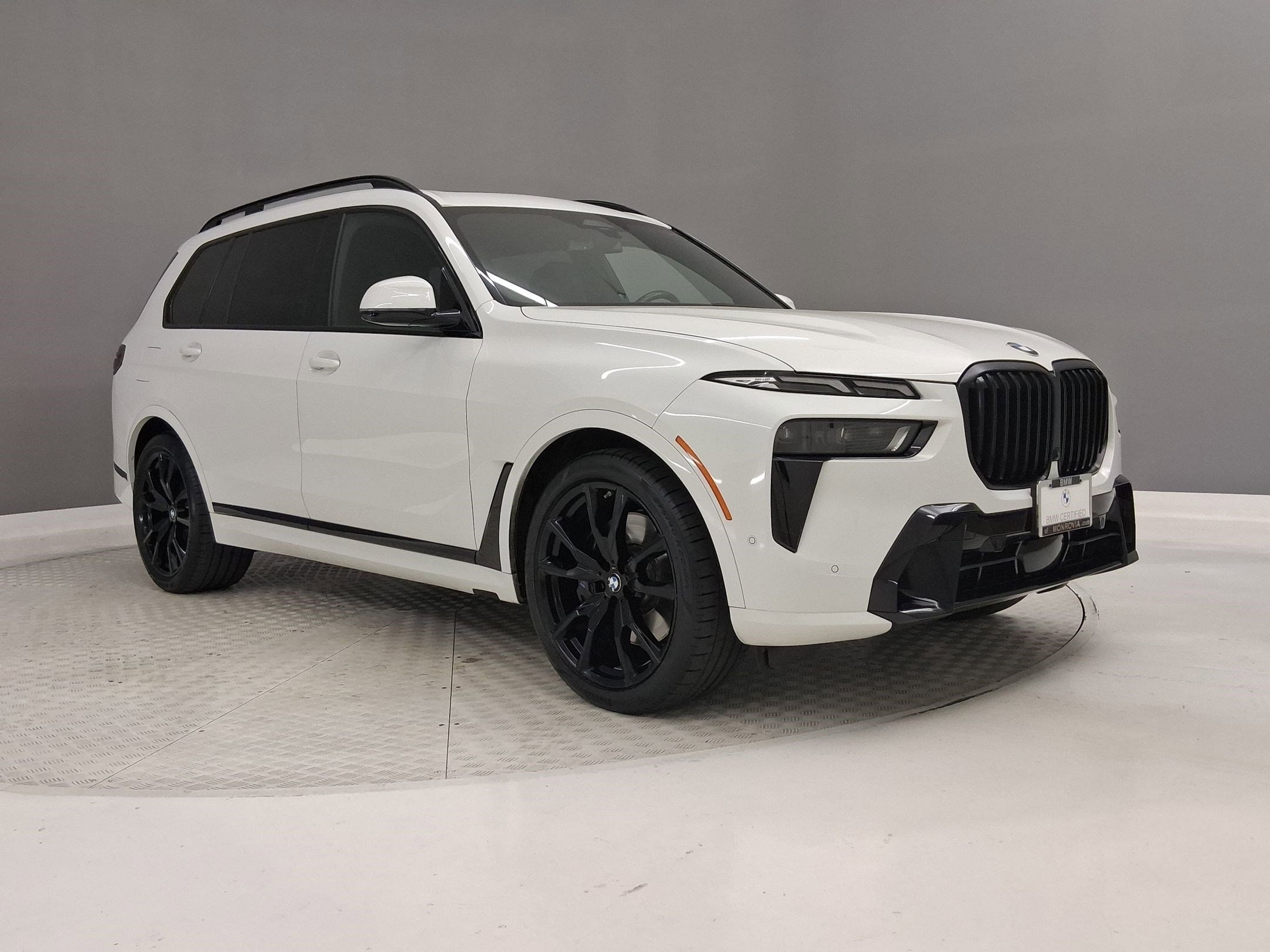 2024 BMW X7 xDrive40i photo 4