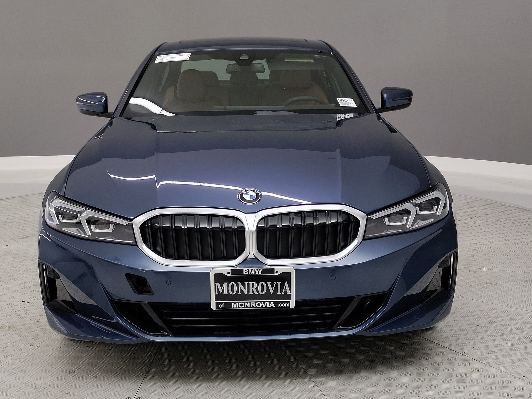 2026 Bmw 330i Sedan photo 2